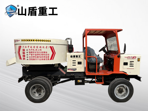 1600型四驅(qū)攪拌運(yùn)輸車(chē)