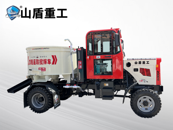 2000型四驅(qū)攪拌運(yùn)輸車(chē)
